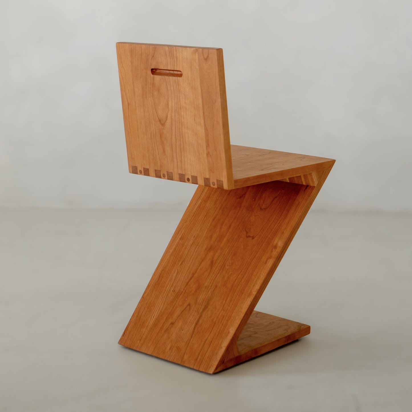 Z Chair – Neuemaison