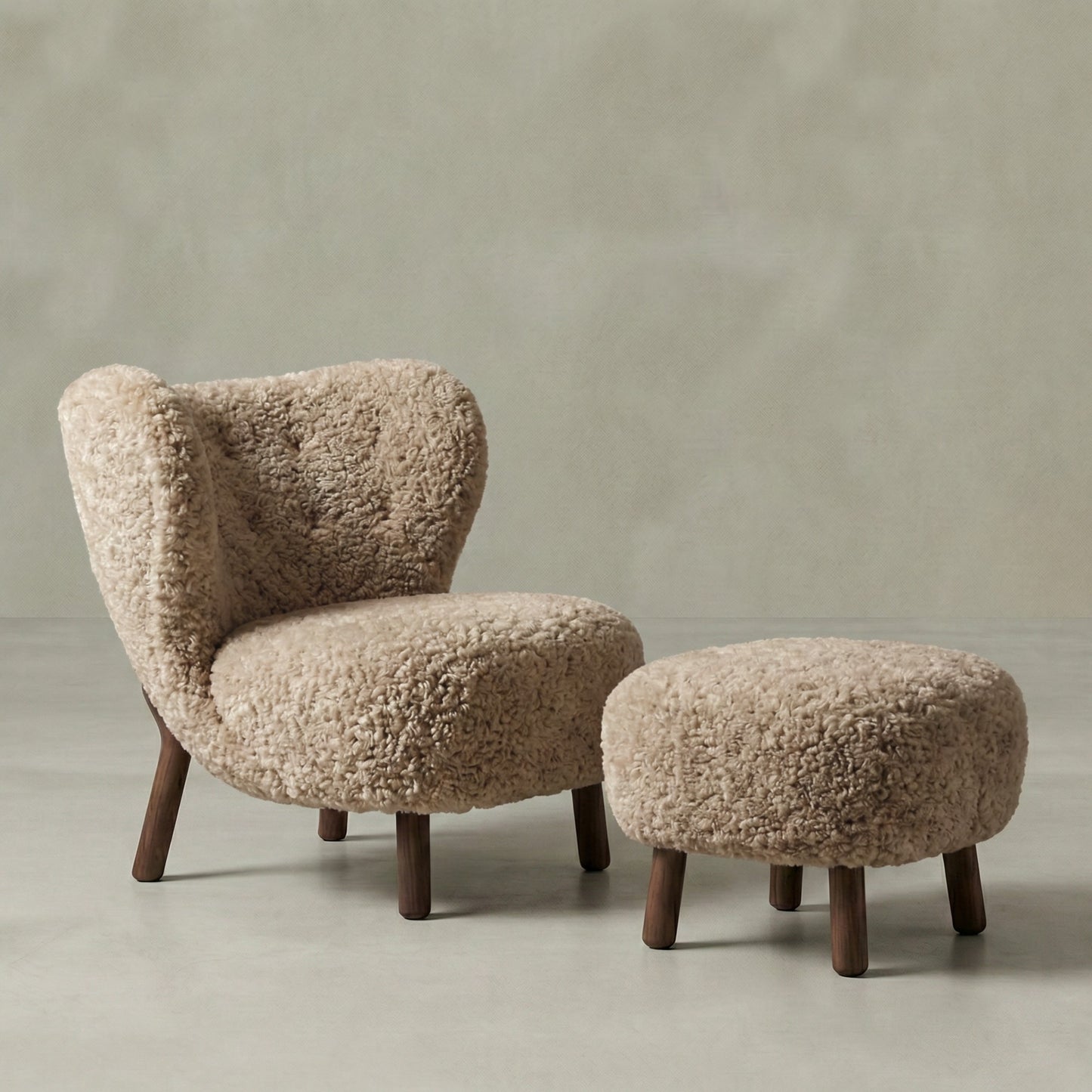 Highgate Chair With Ottoman