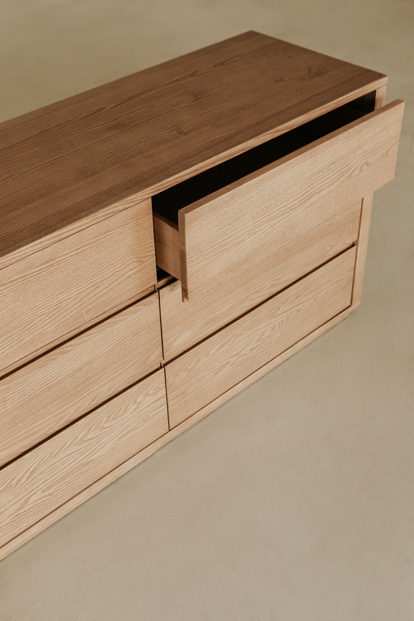 Sandringham Dresser