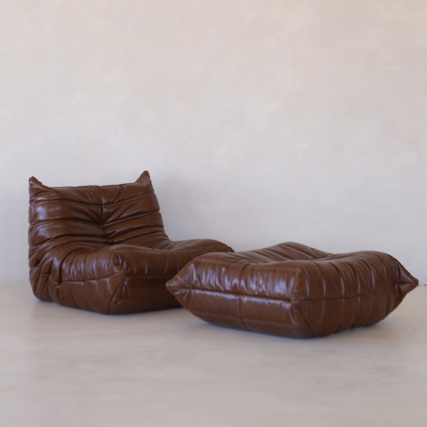 Rolo Lounge Sofa Chair W Ottoman