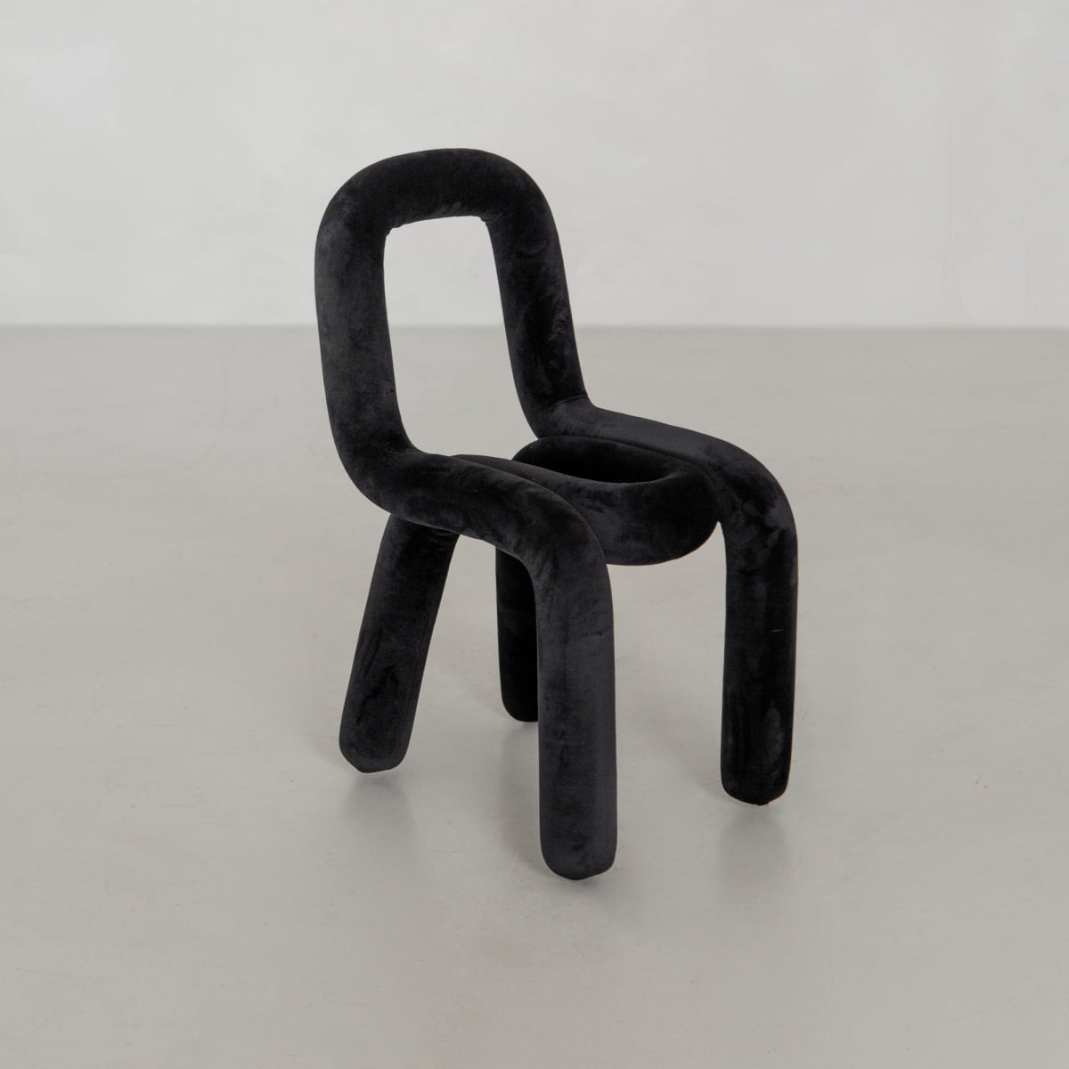 Loud Chair - VEGAN CASHMERE / BLACK